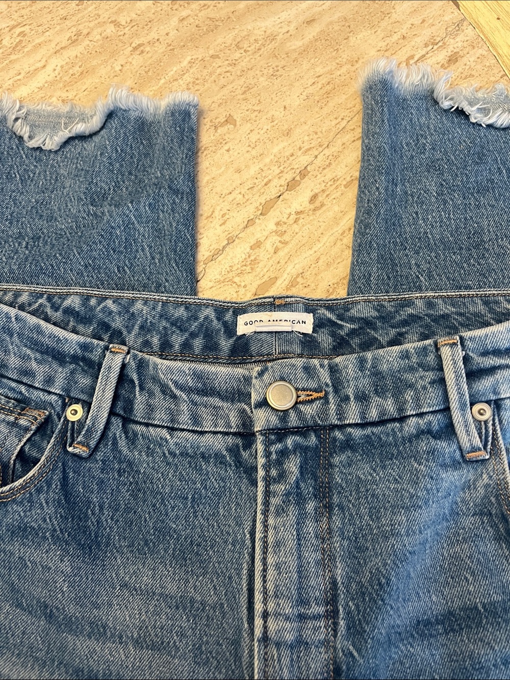 Good American Mid-High Rise Raw Hem Cropped Jeans - Light Blue